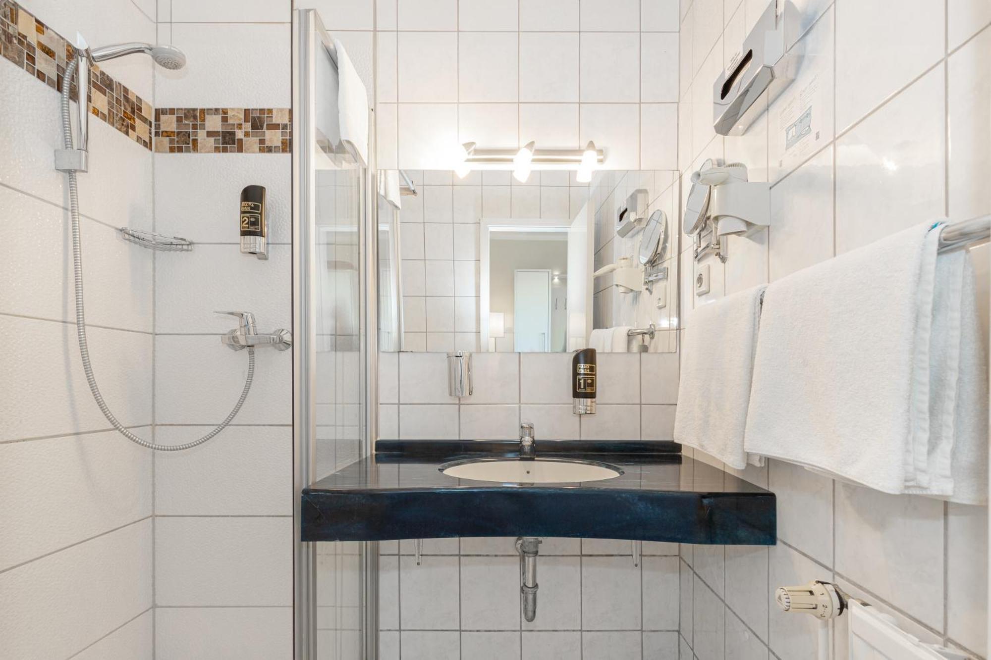 Hotel Klaus Stoertebeker Ralswiek Bagian luar foto